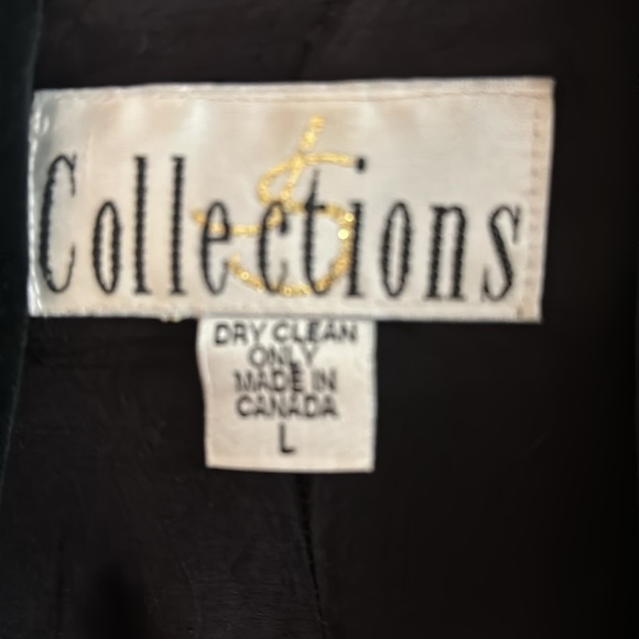 Elegant Vintage Black Velvet Opera Coat - Picture 4 of 5